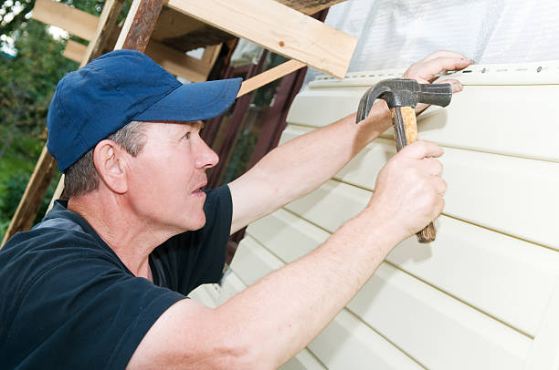 Best Aluminum Siding Installation  in Flora, AL